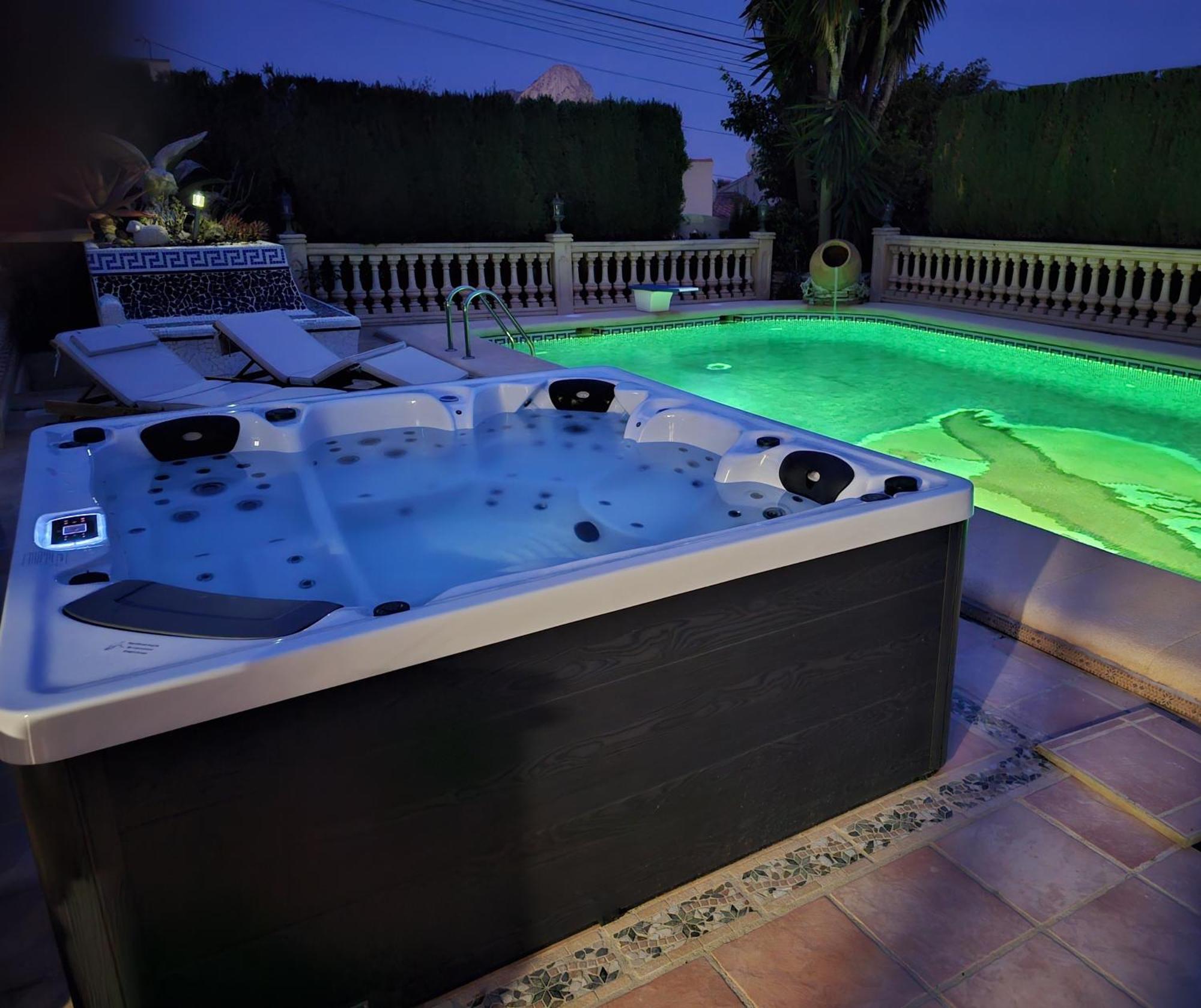 Luxury Villa - Pool, Hot Tub, Aircon, Tvs, Home Cinema, Office, Gbit Internet, Sports Equipment กัลเป ภายนอก รูปภาพ